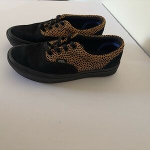 Vans Women's Cheetah Comfy crush Era Sneakers